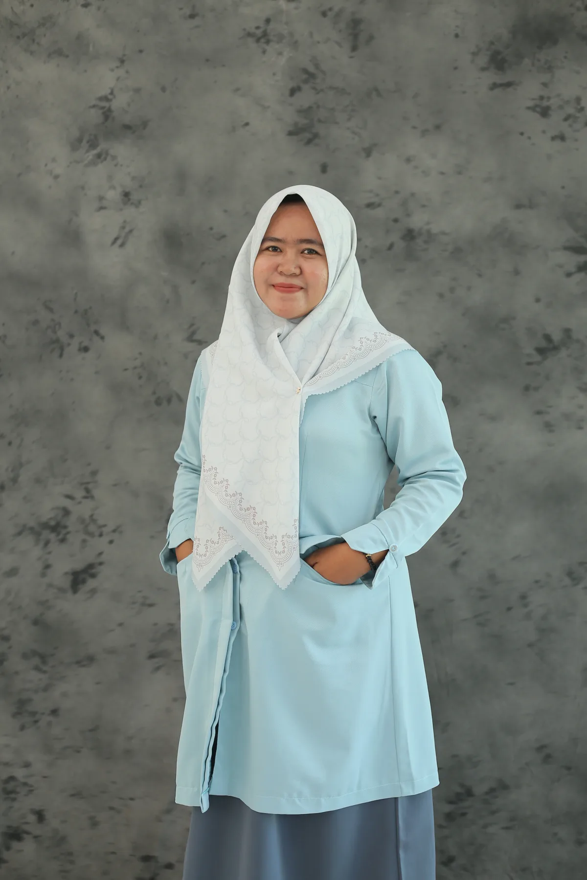 Yeni Sri Astutik, S.Pd., Gr